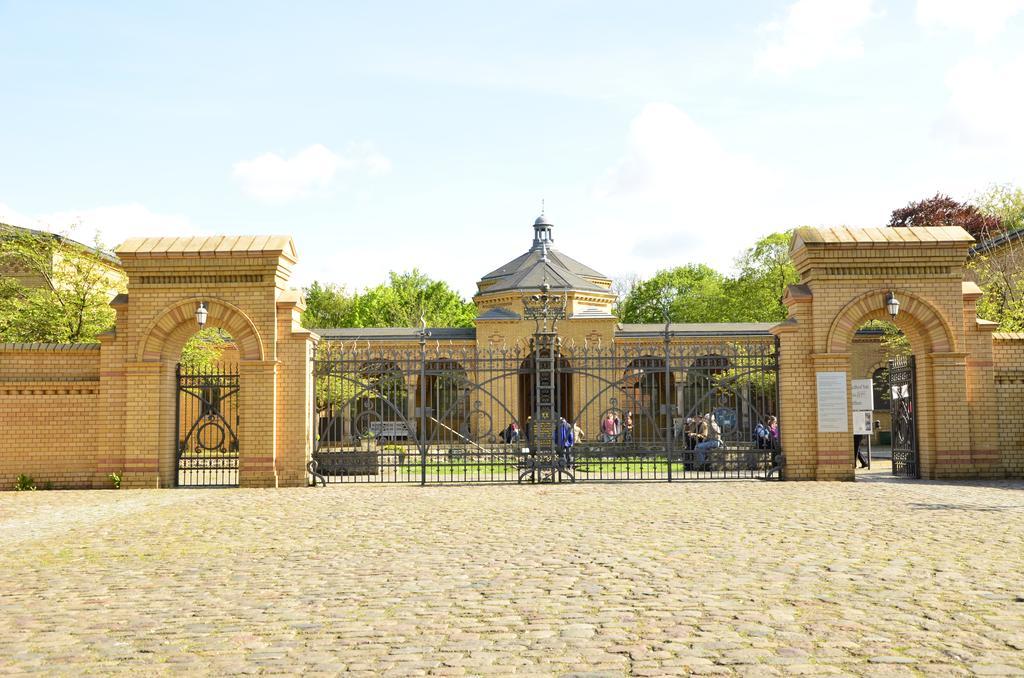 Hotel Albertin Berlin Bagian luar foto