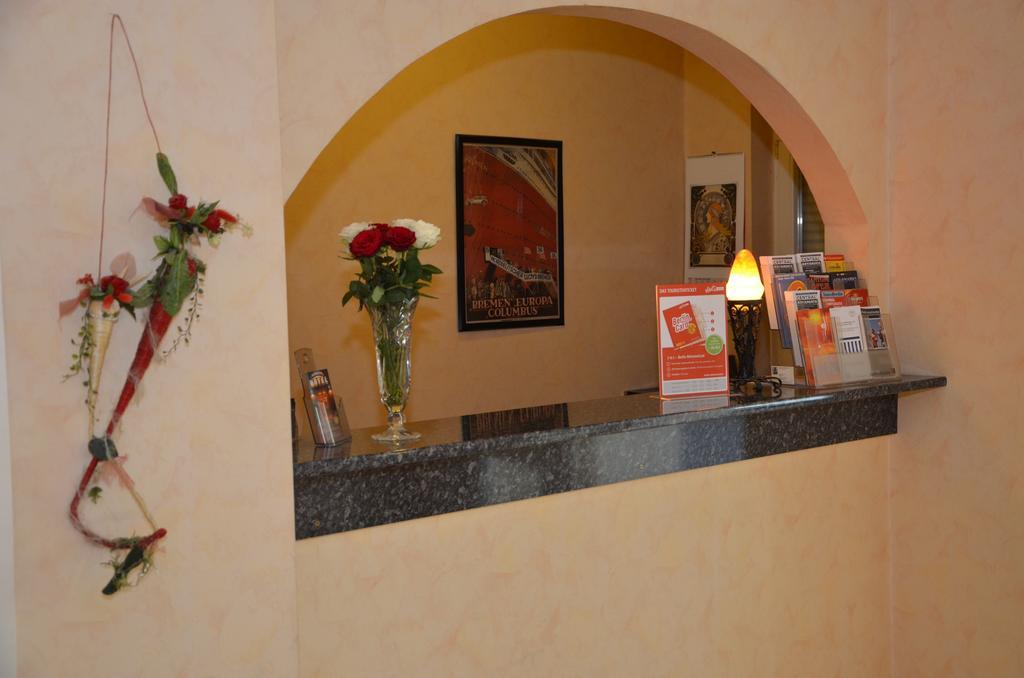 Hotel Albertin Berlin Bagian luar foto
